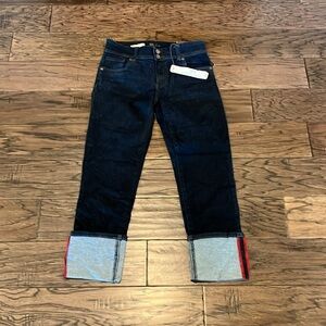 Kut From The Kloth Cameron Straight Leg Mid Rise NWT Size 0